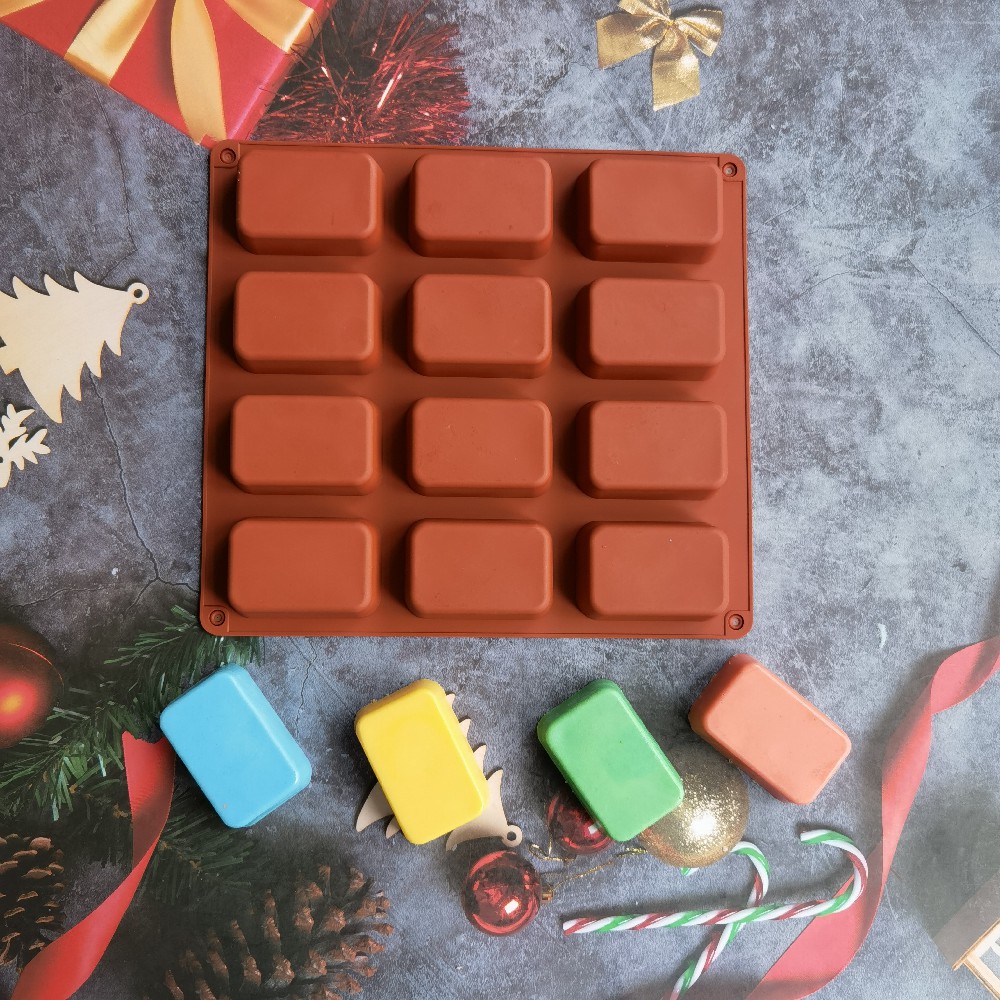 Moule en silicone à 12 cavités - Soap Making Kit For Beginners avis et prix